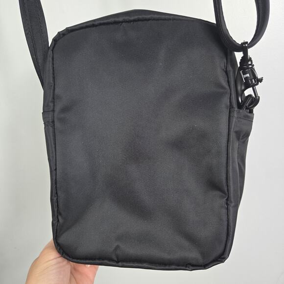 Pacsafe Citysafe Cs75 Black Antitheft Crossbody - Picture 5 of 10